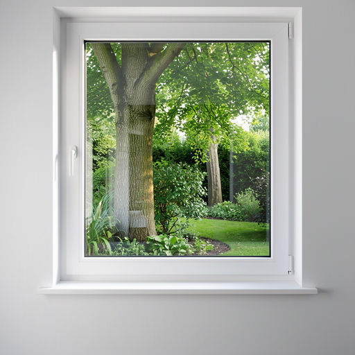 Interieur woning Hattem met uitzicht door kunststof kozijnen op groene tuin